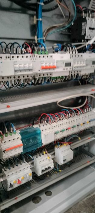 Tabloul electric complet echipat