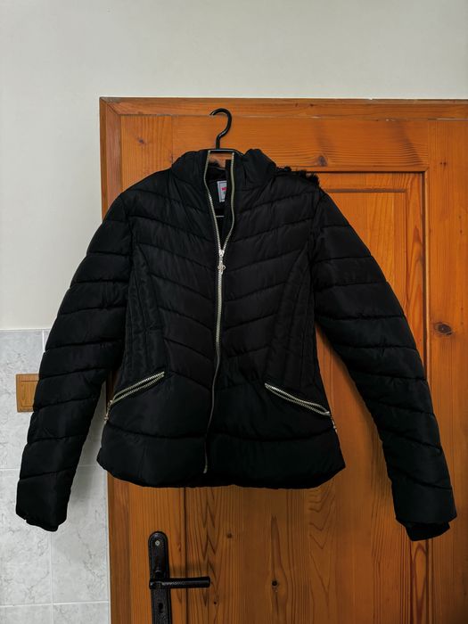 Късо дамско зимно яке