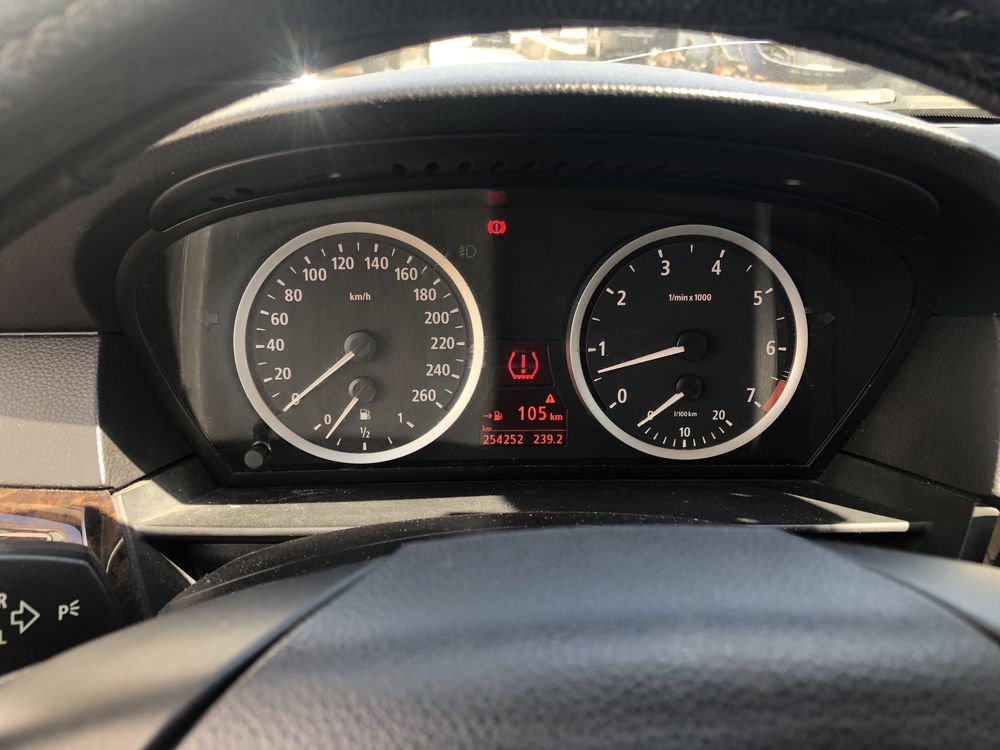 BMW E60 520i 170кс. 2005г. - НА ЧАСТИ