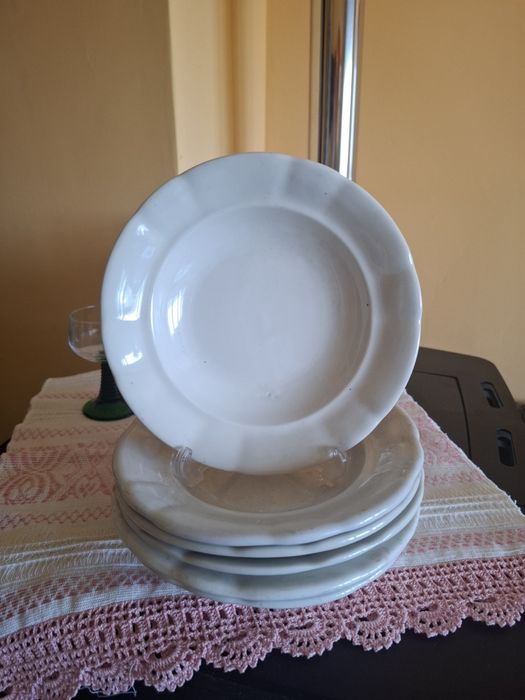 Винтидж порцеланови чинии