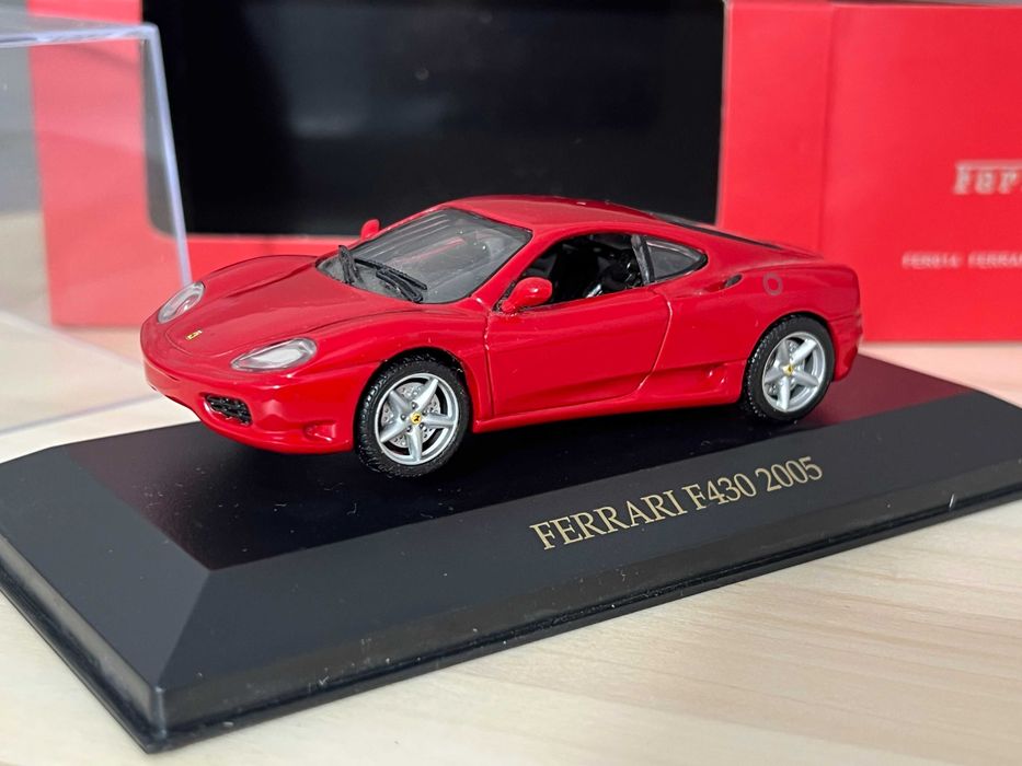 Macheta 1/43 IXO Ferrari 360 Modena