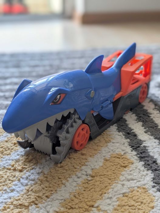 Camion Rechin - Hot Wheels City Shark Chomp Transporter