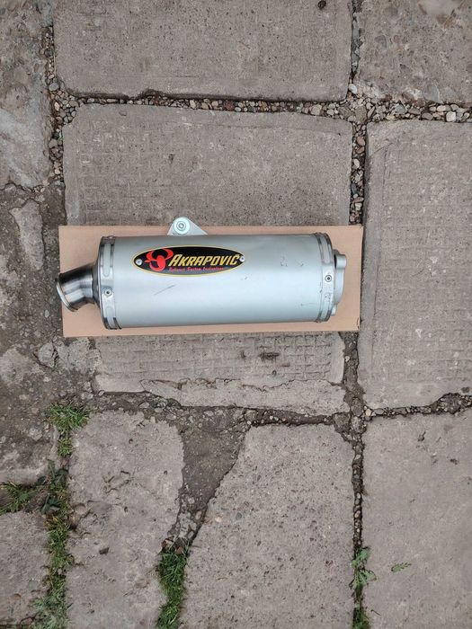 Toba   SPORT   /   MOTO   /   ATV   /   AKRAPOVIC