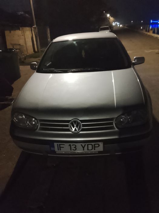 Vând golf 4 acte valabile
