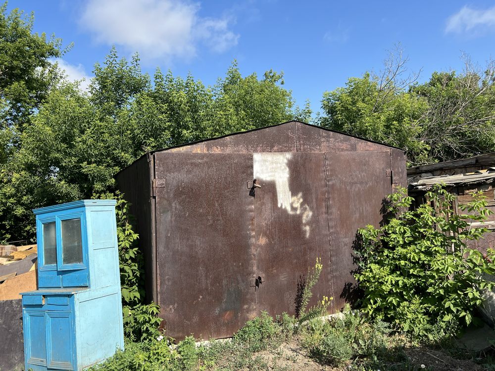 Продается гараж в Красном яре