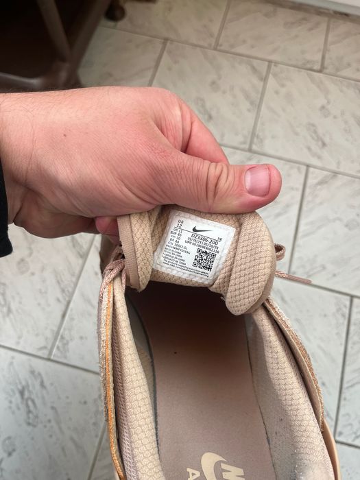 Носени 4-5 пъти, много запазени