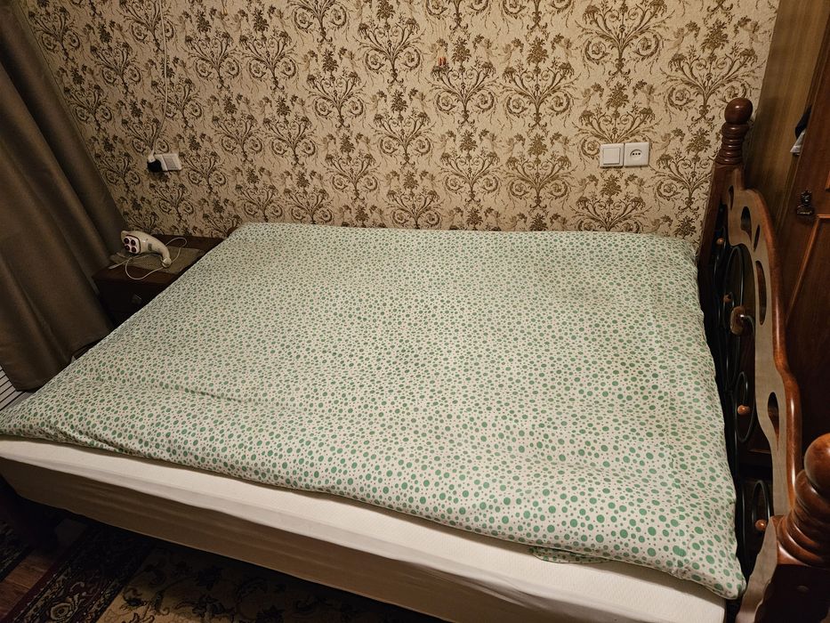 Кровать для спальни