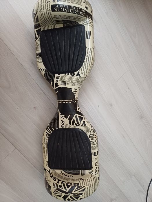 Продам гироскутер в рабочем состоянии .