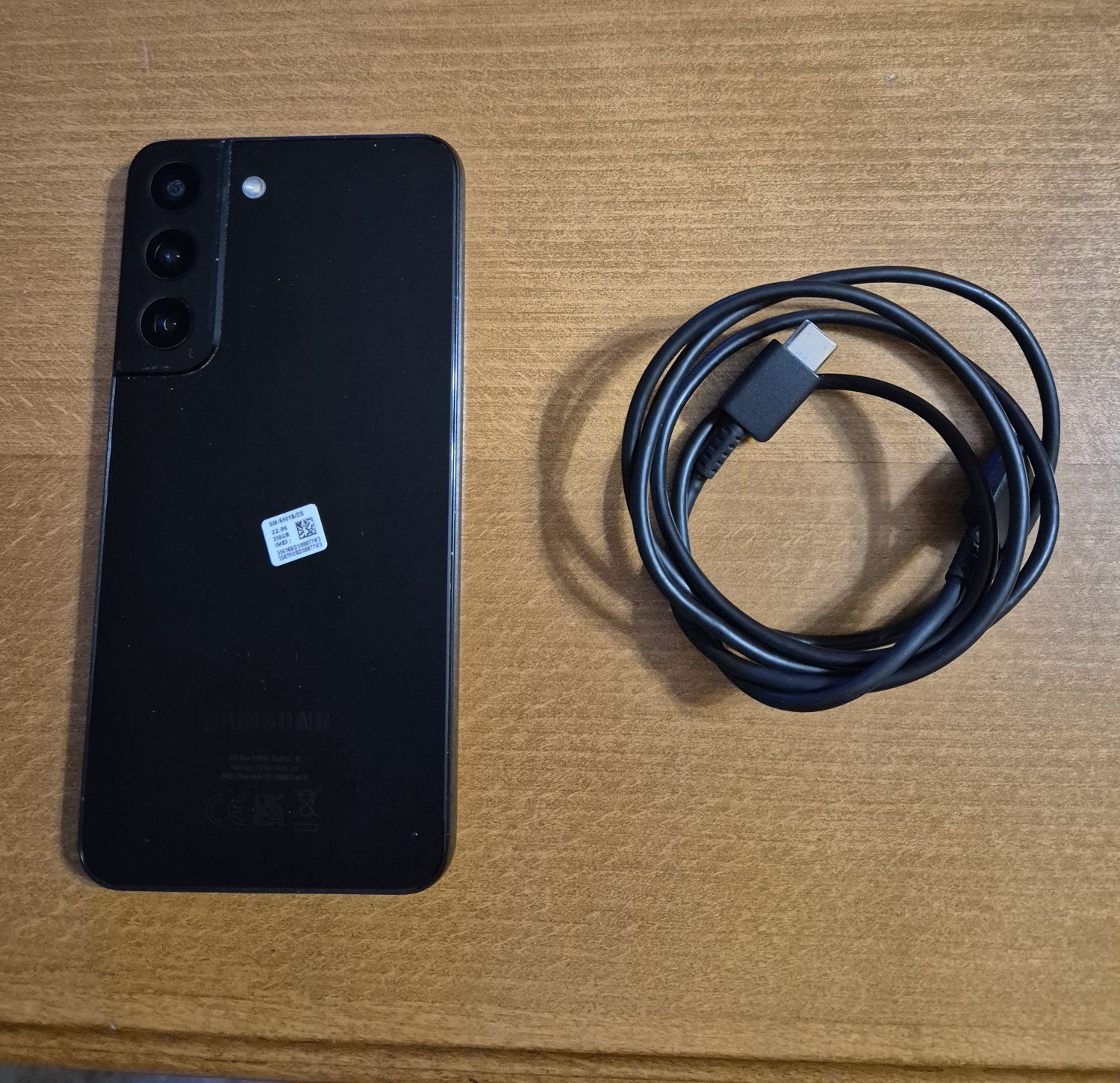 Samsung Galaxy S22 -черен