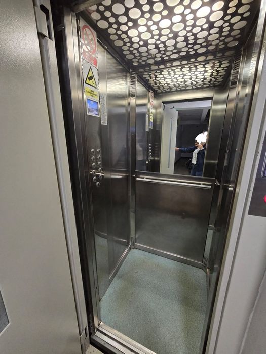 Vând apartament 2 camere