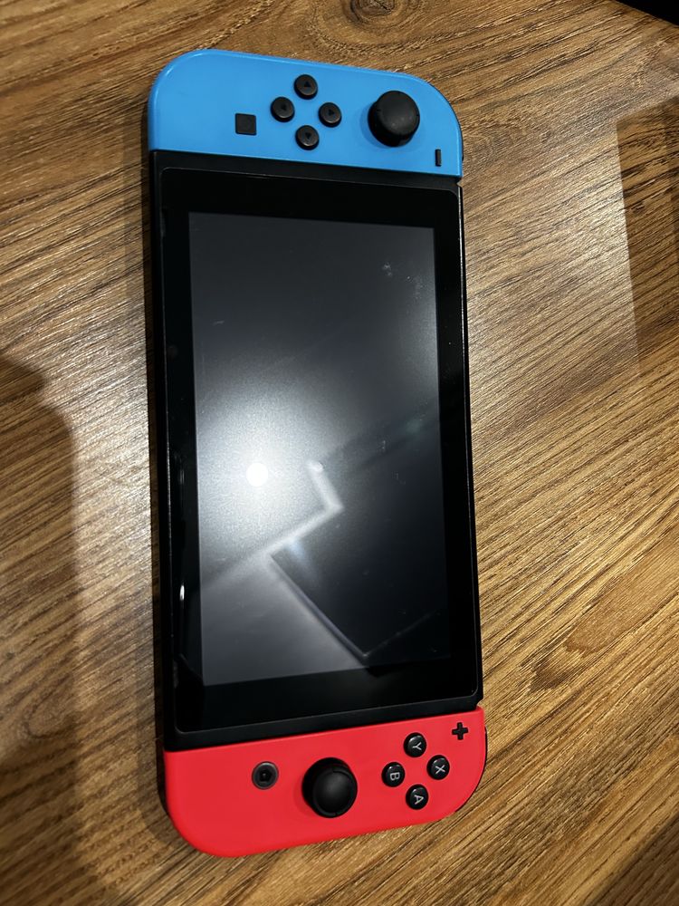 Nintendo switch 2 ревизии не прошитый продаю срочно(торг не предлогать