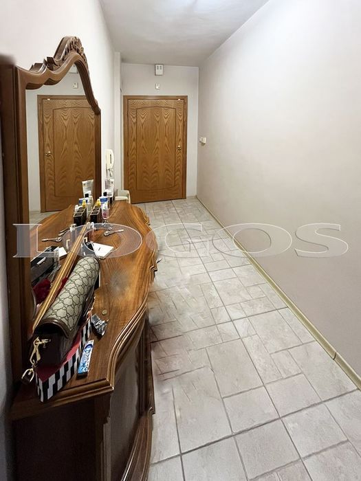 Продава се Четиристаен апартамент в Варна, Бриз - 190 кв.м за 2208 €/кв.м - Снимка #11