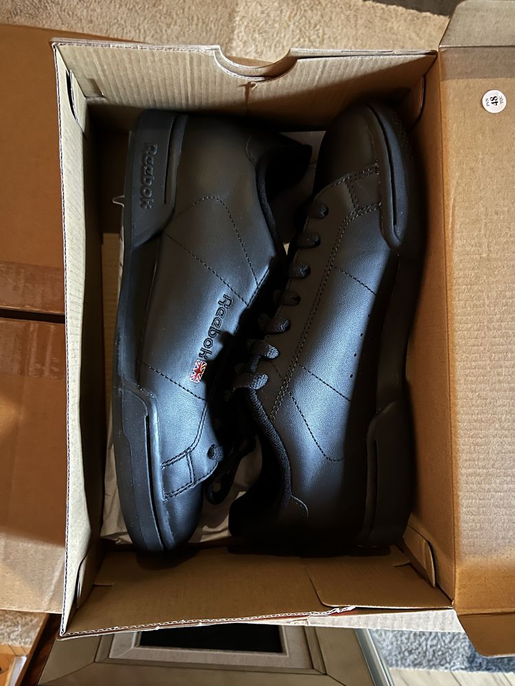Продавам Reebok