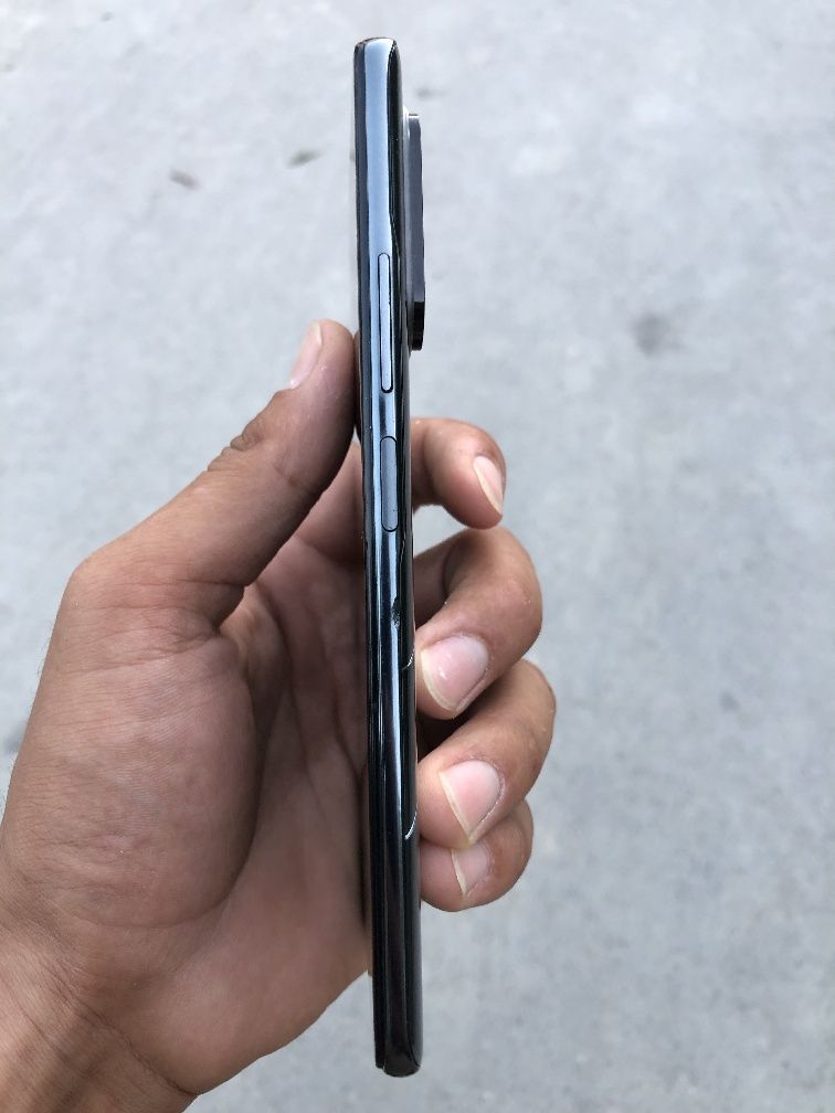Samsung ikkinchi Iphone 11 pro max sotiladi holati alo darajada. Aybi