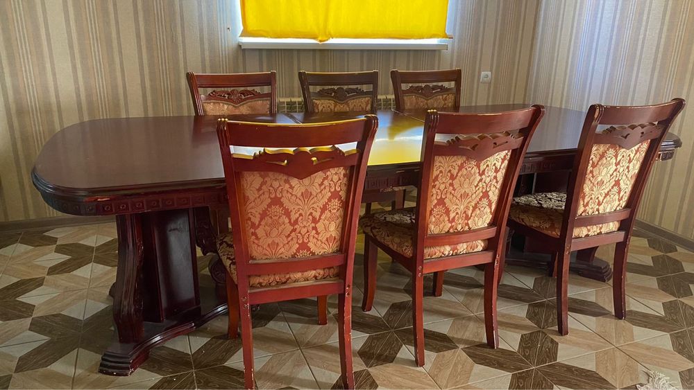 Продам стол со стульями