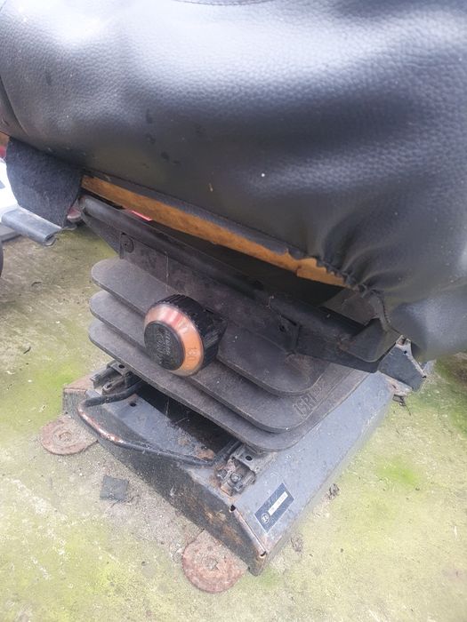 Scaune șofer renault mascott pe suspensie