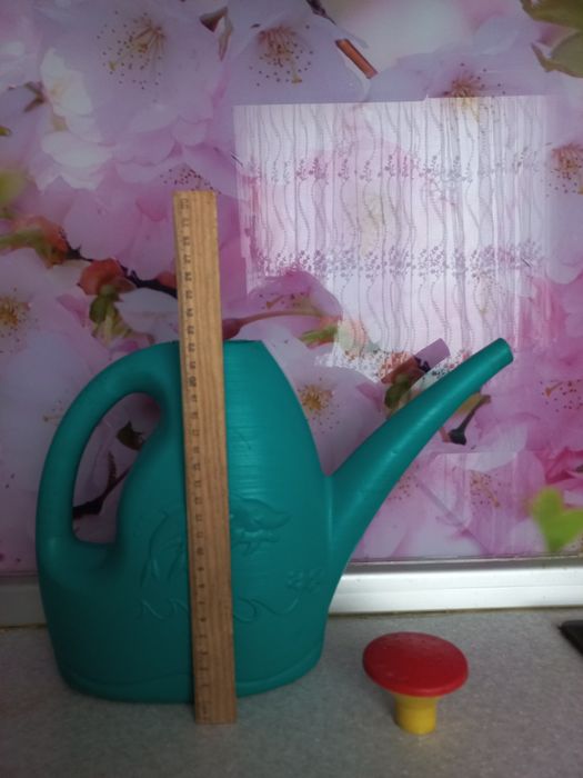 Продам леечку для полива
