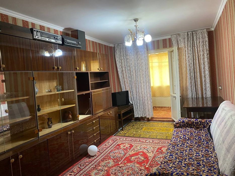 Сдается трёхкомнатная квартира
Возле университета КИУФ на 4 этаже. В к