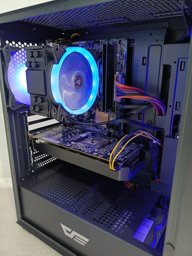Игровой. Core i7-7770/GTX 1060 3Gb/DDR4 16Gb/SSD/HDD