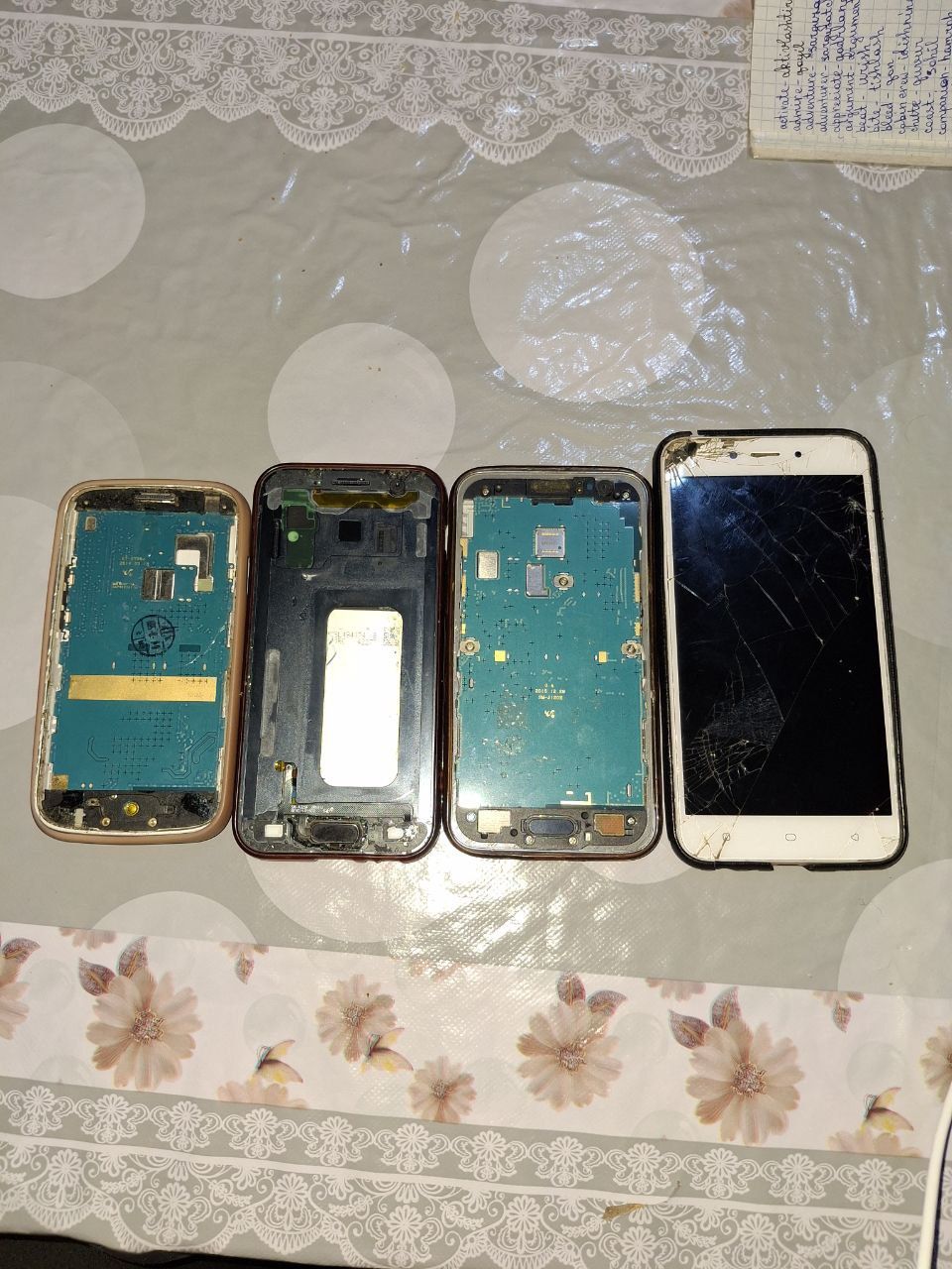 Zapchastga Samsung va Oppo modellari
