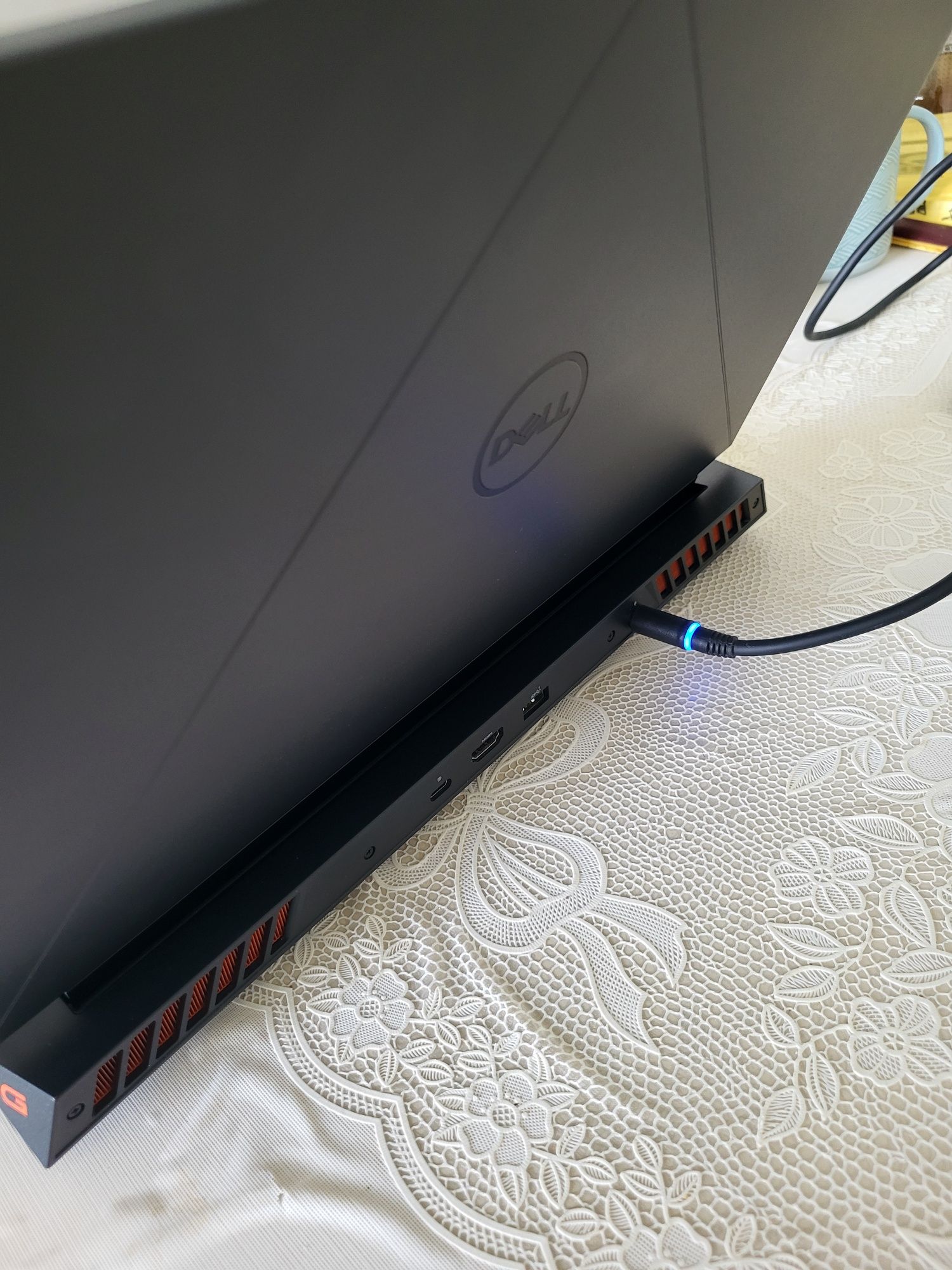 Dell Noutbuk American