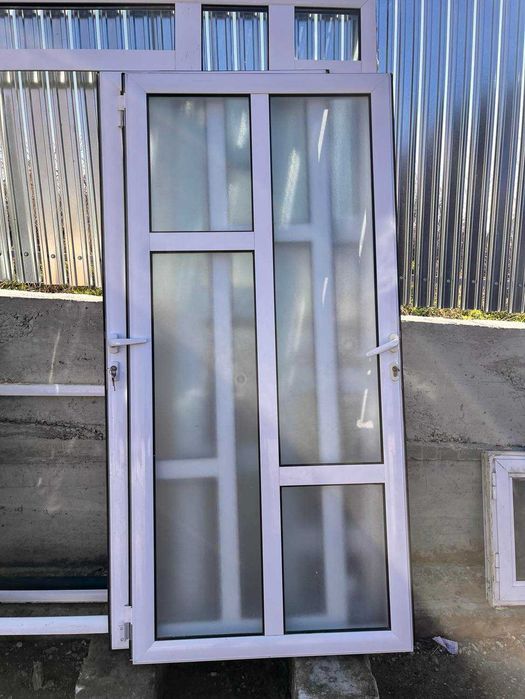 usi de aluminiu albe