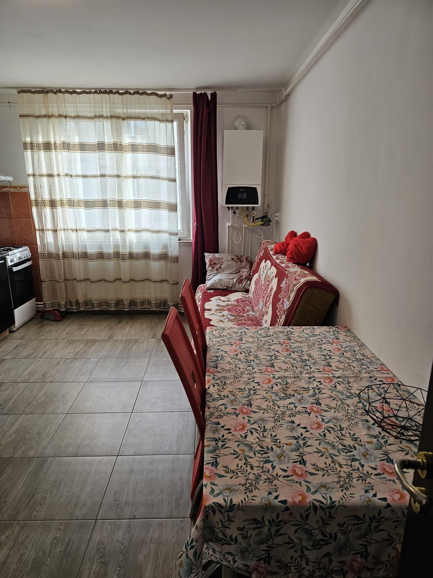 Închiriez apartament cu o camera completa mobilată și utilată 44mp