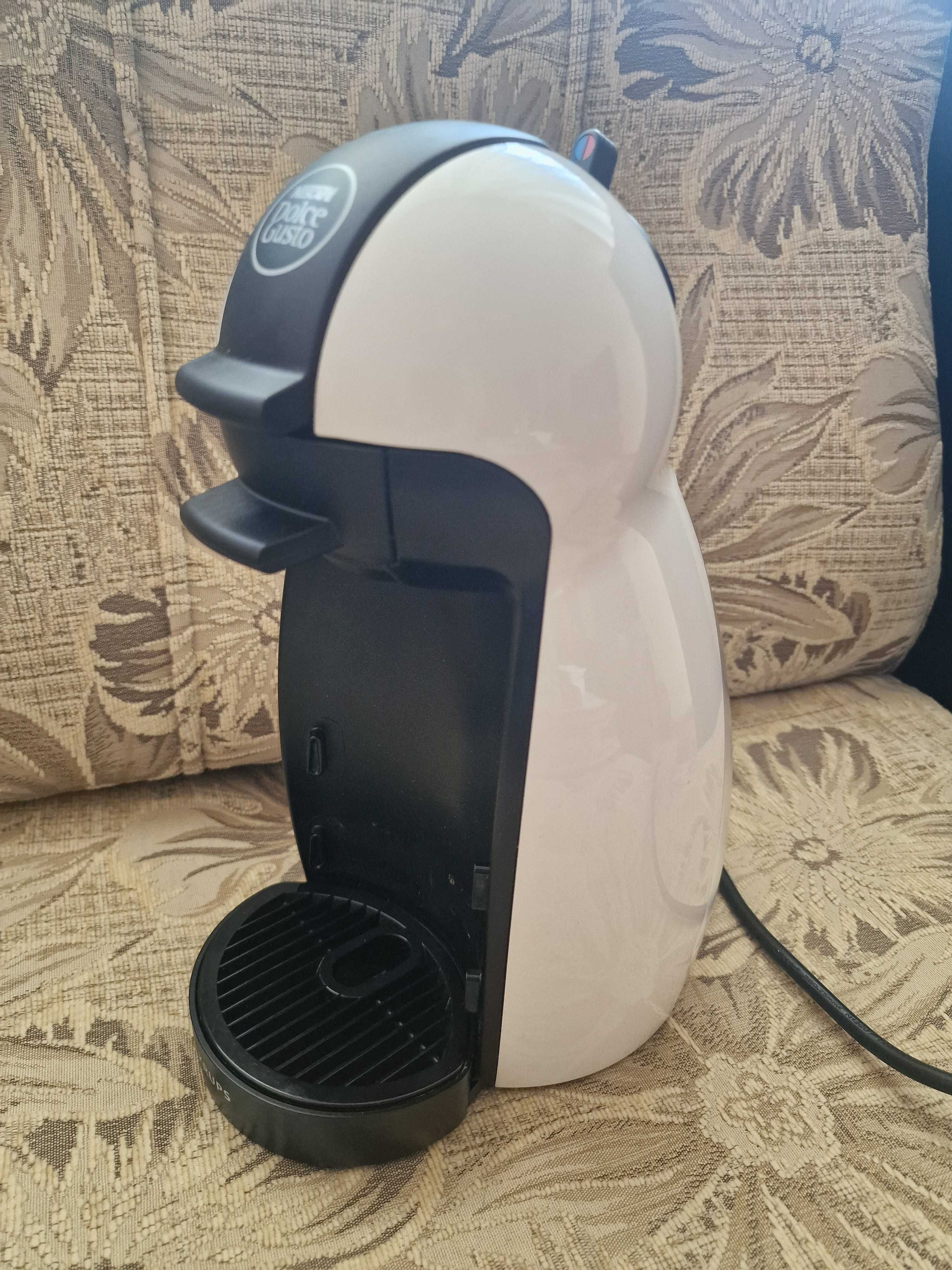 Еспресо машина NESCAFÉ Dolce Gusto Piccolo KRUPS