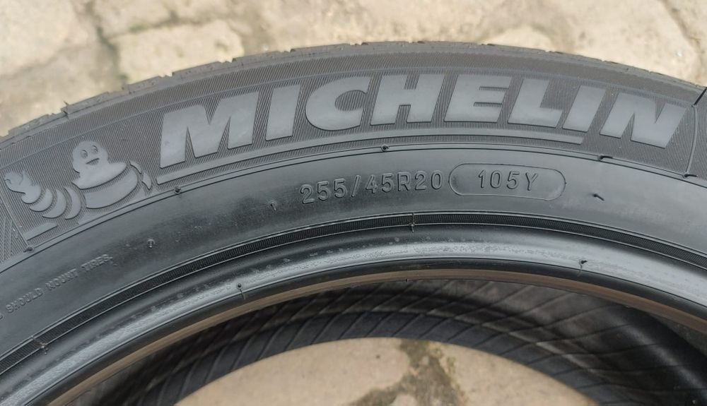 Set 2buc 255/45 R20 105Y XL Michelin Latitude Sport³ TO Acustic (anti