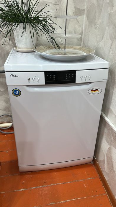 Посудомоечная машина Midea
