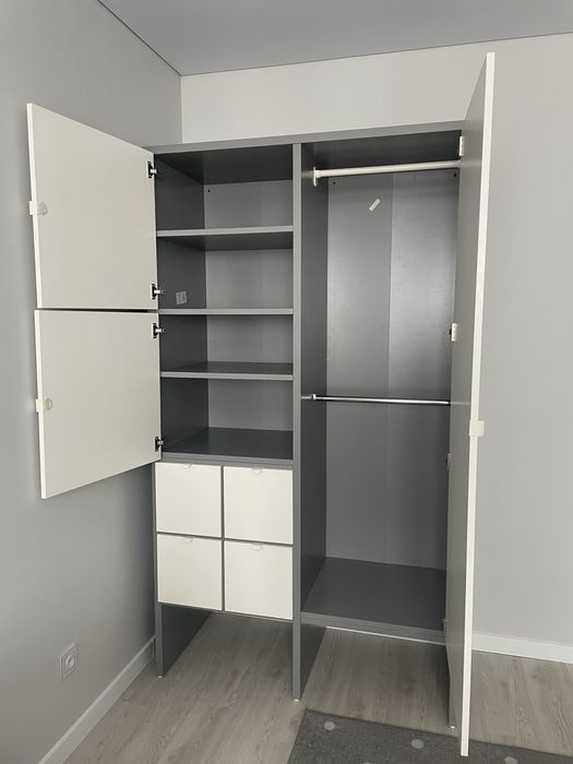 Мебель IKEA для детской комнаты: шкаф, стол и полка