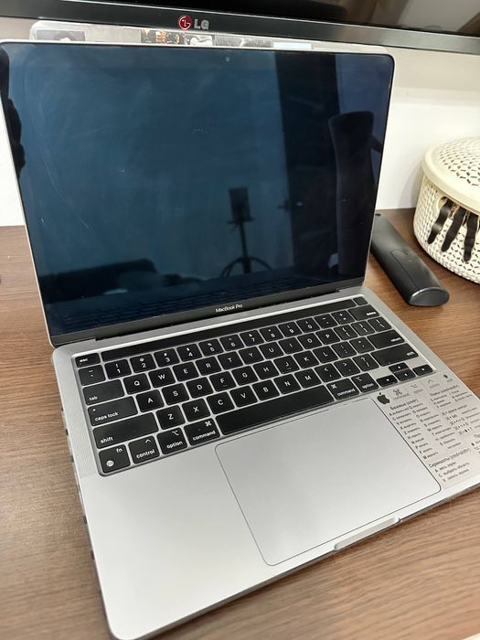 MacBook pro 2020 m1 есть обмен на айпад или игровой ноутбук