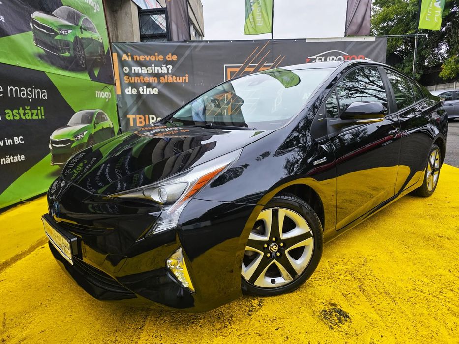 Toyota Prius Toyota Prius Hybrid Lounge. Model Extra Full