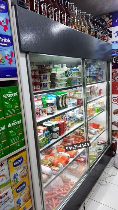 Витрина холодильник