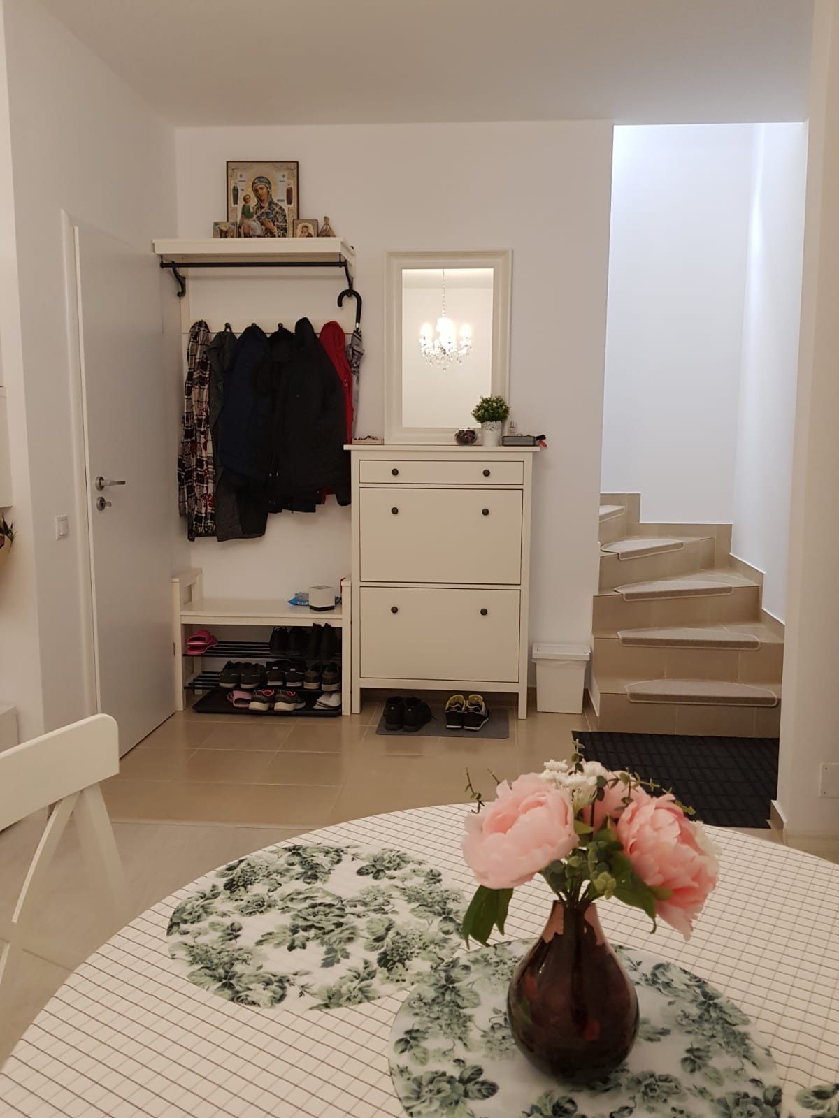 Casa 3 camere parter+etaj, complet mobilata si utilata, terasa inchisa