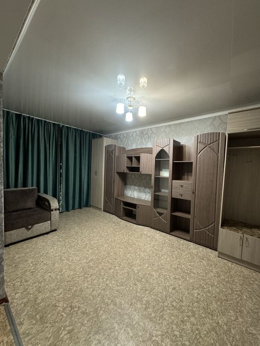Продам горку для гостинной  и шкаф за 30000