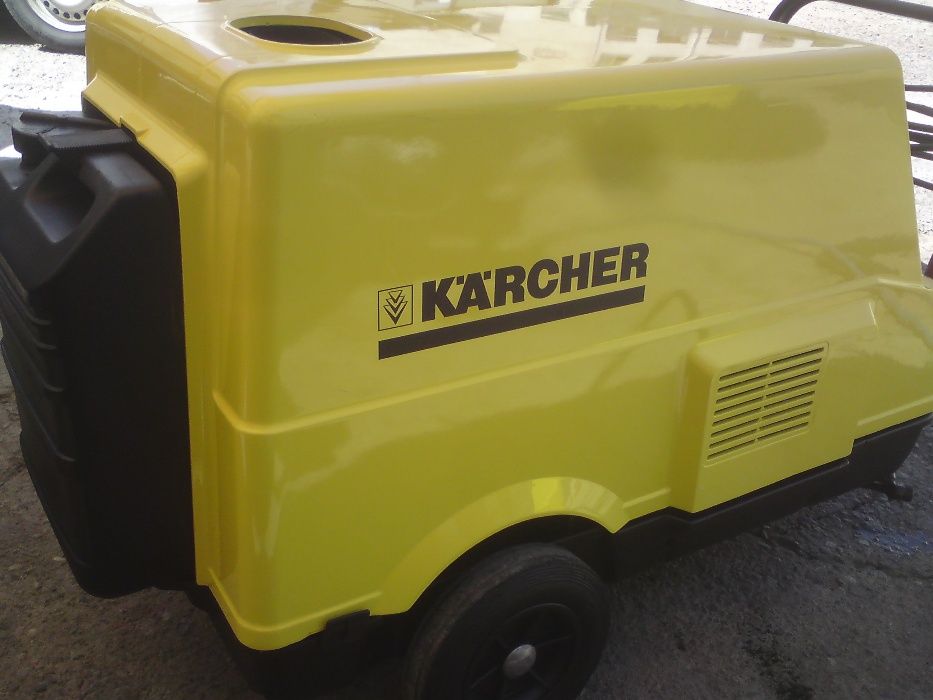 Водоструйка пароструйка Керхер HDS 800E