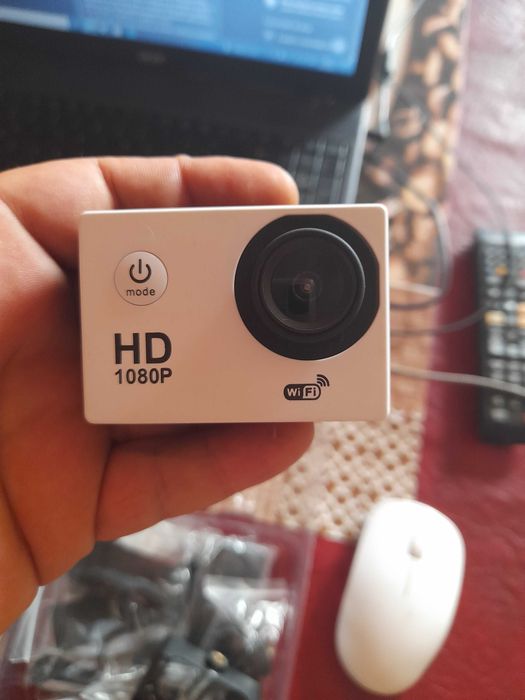 Action camera stil go pro + selfie stick .