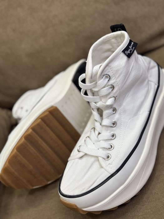 Бели кецове Pepe Jeans - 39номер