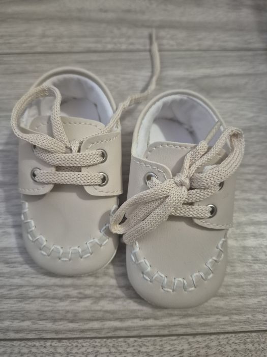 Pantofi bebe,marimea 17