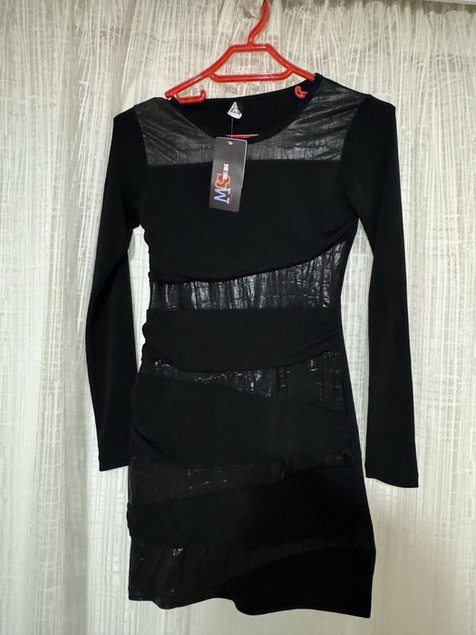 Лот за 4 роклииии