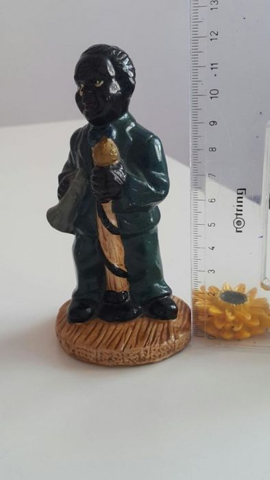 Порцеланова фигурка