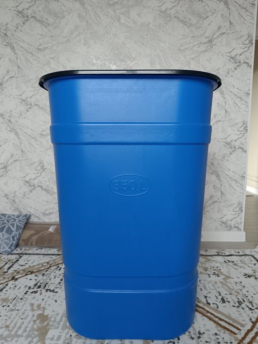 Пластикалық бочка. Пластиковая бочка. Бочка б/у. 350л. 30, 000тг.
