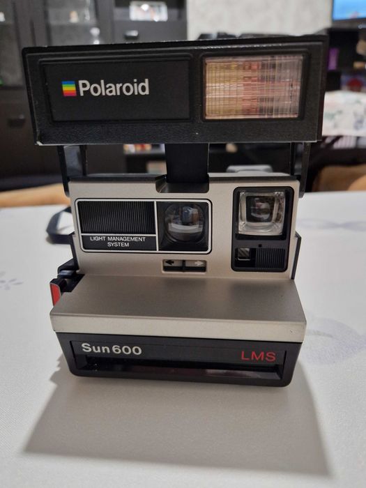 Polaroid  Sun 600
