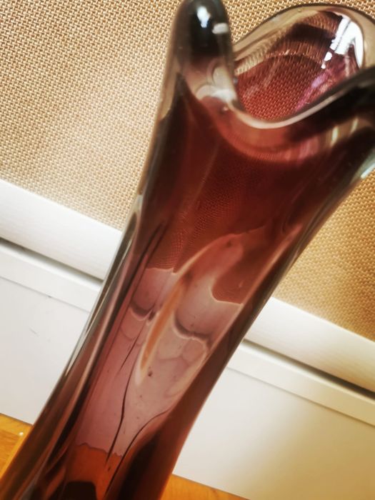 Антикварна винтидж ваза ръчна изработка духано стъкло цвят едноцветна