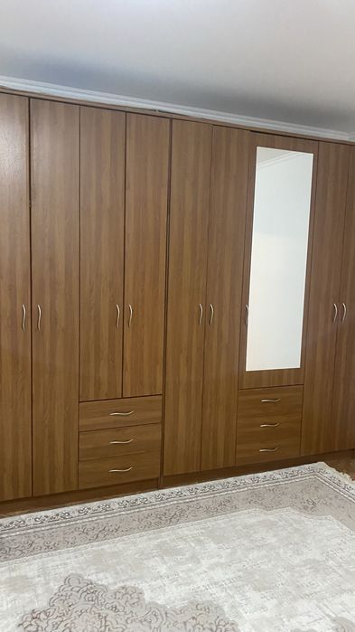 Шкаф коричневая для спальни или для детский комнаты