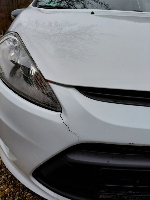 Vând Ford Fiesta an 2010,benzina1.3,recent adus