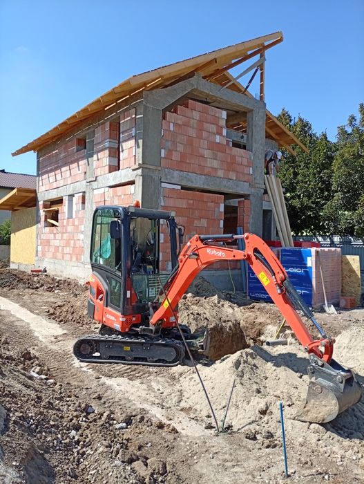 Case la roșu și la cheie
