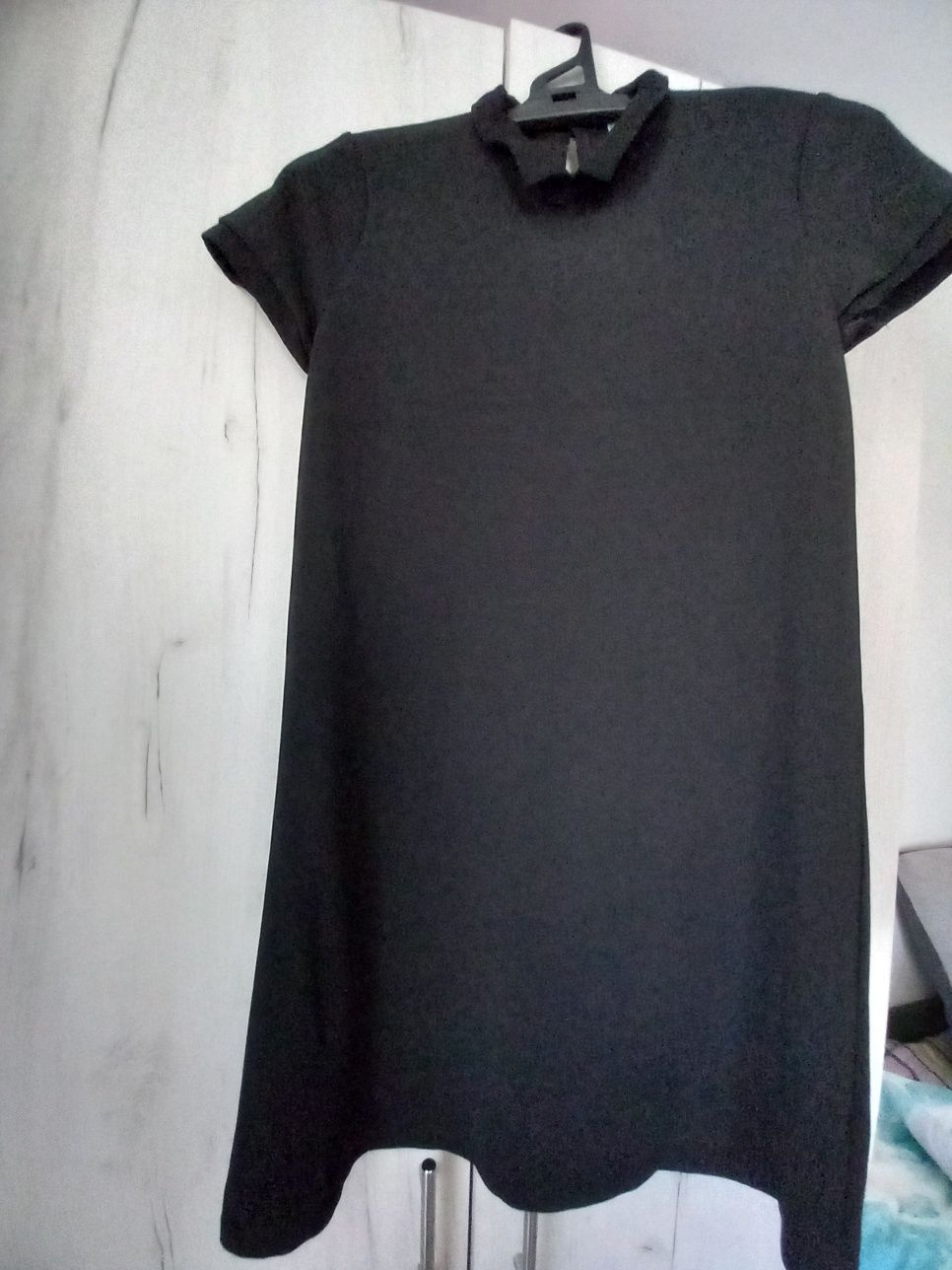 Vând rochie neagra