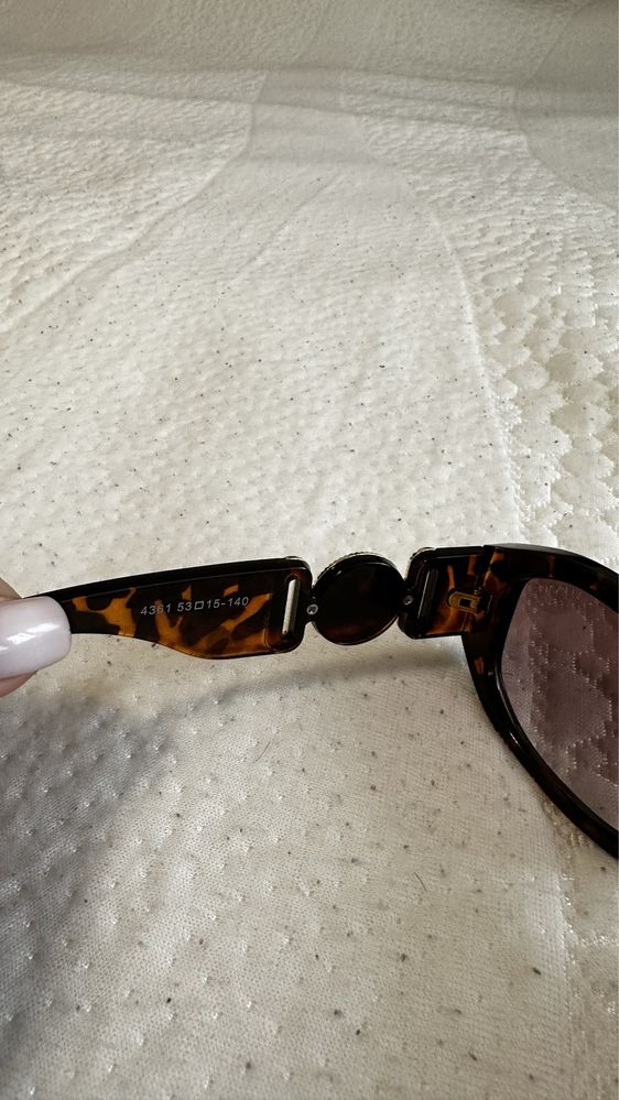 Ochelari de soare Versace maro, noi